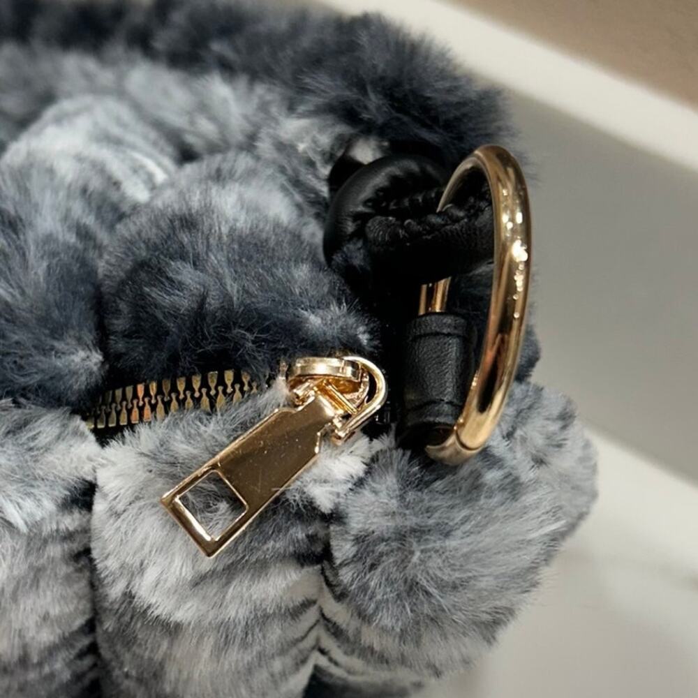 Y2K Blue-Gray Faux Fur Shoulder Bag Plush Ribbed Textured Soft Purse Unbranded - Picture 5 of 12